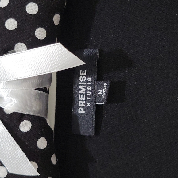 Premise Studio Black Sweater - Picture 4 of 5